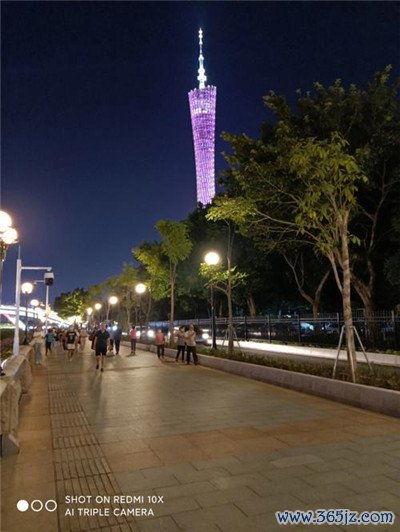 为您介绍深圳商务模特vx团队，随时为您提供专业服务